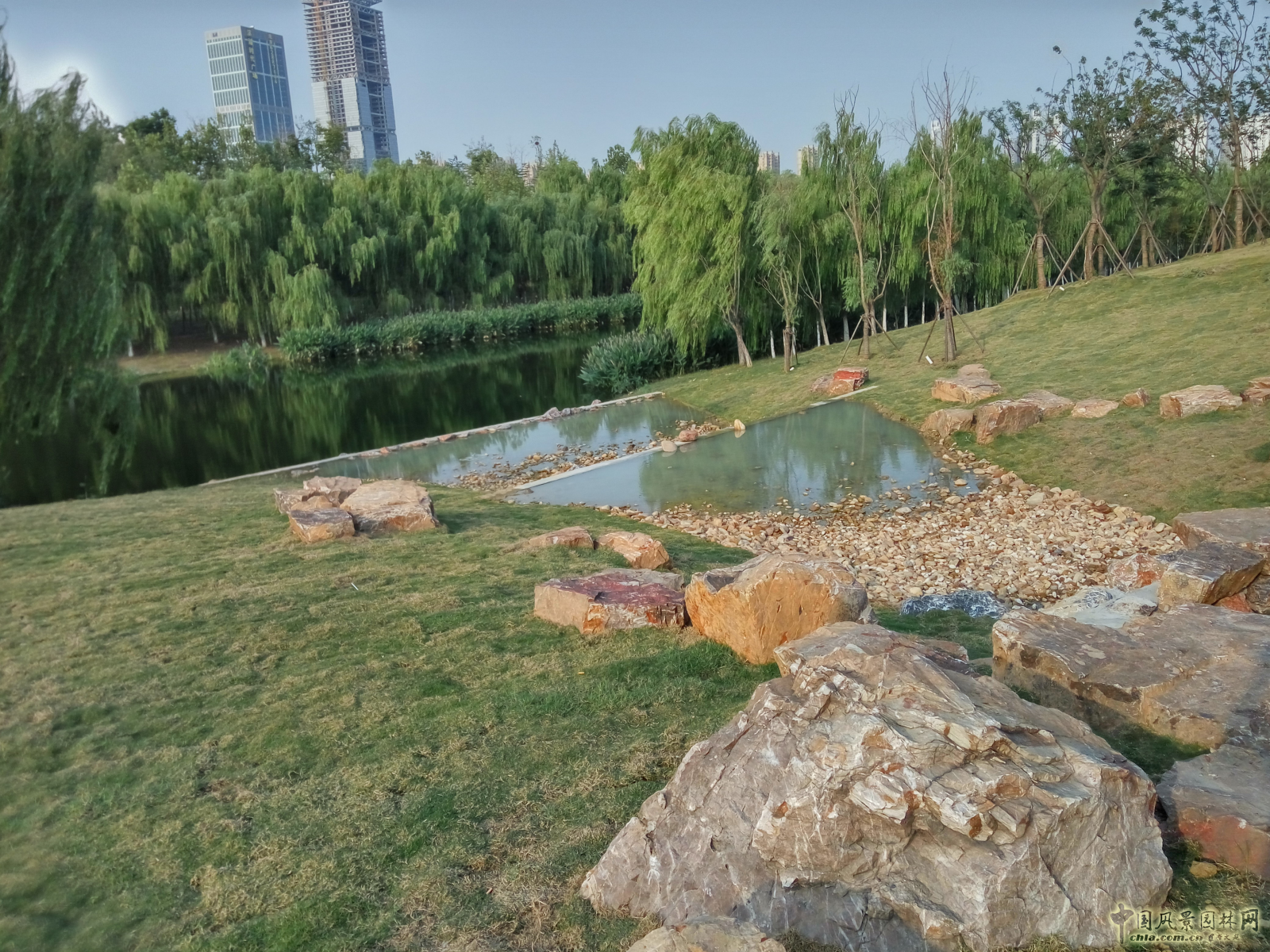 2016園冶杯:塘西河公園景觀(廣西路以西)綠化提升工程