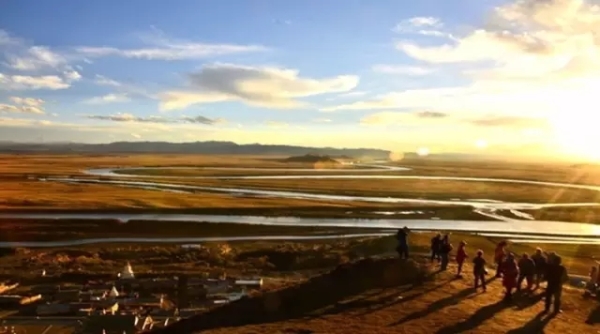 風(fēng)景如畫的道路景觀