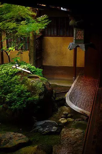 園林鑒賞：日本庭院中的美學(xué)禪意