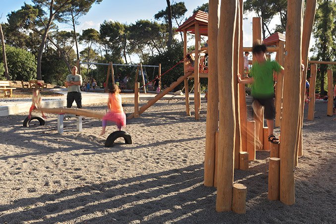 還給孩子們的童年——