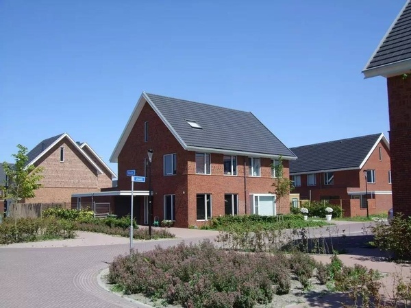 荷蘭小鎮的趣味開放空間