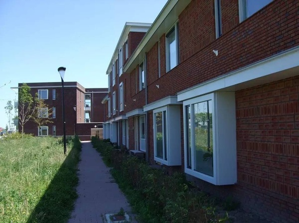 荷蘭小鎮的趣味開放空間