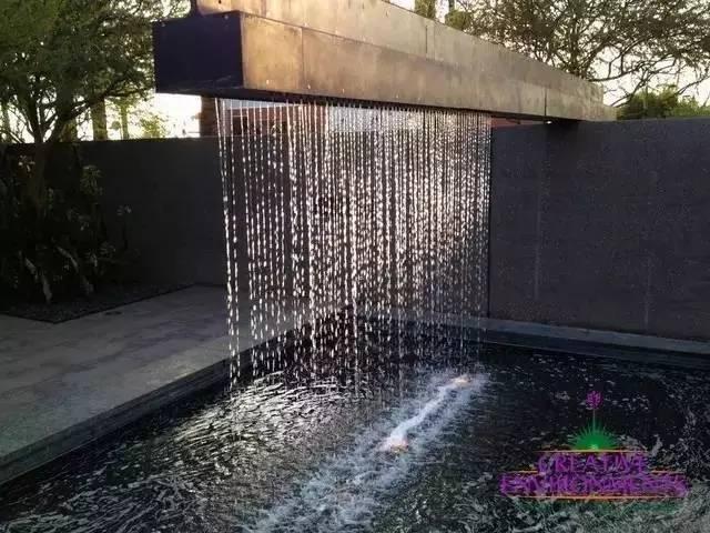 園林水景設(shè)計(jì)營造出浪漫情趣