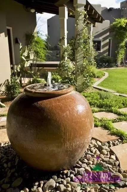 園林水景設(shè)計(jì)營造出浪漫情趣