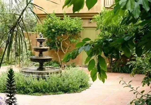 園林水景設(shè)計(jì)營(yíng)造出浪漫情趣