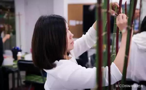 用低成本架構(gòu)出更具設(shè)計(jì)感的花藝形態(tài)