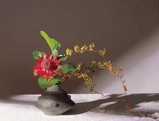 東方插花三大原則,構(gòu)圖表現(xiàn)形式和十三要訣