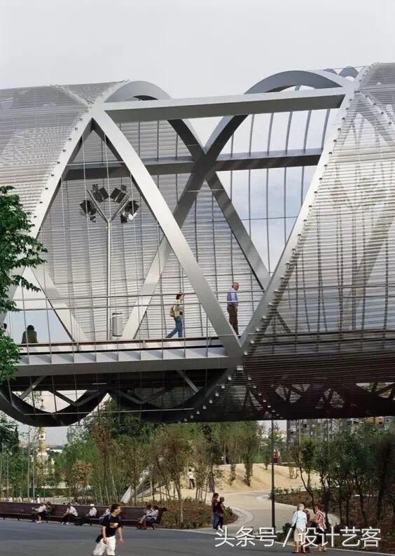 創意橋梁設計帶來獨特的城市風景