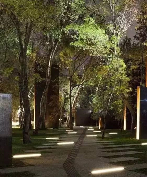 景觀照明中，植物的運用竟如此講究