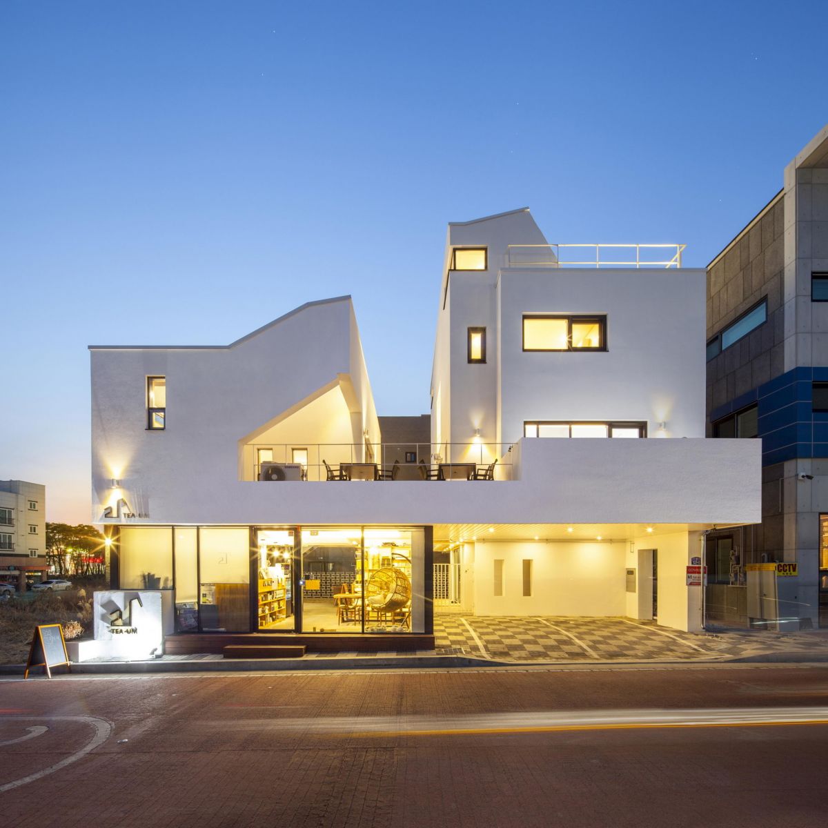 遠(yuǎn)離城市喧囂的花園咖啡廳