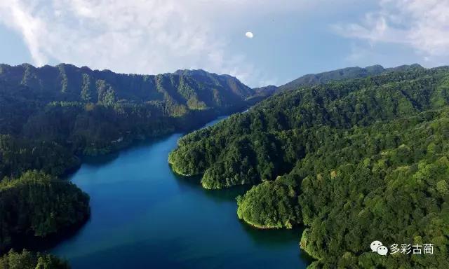 四川黃荊老林創(chuàng)囯家級森林公園通過評審！