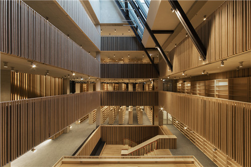 中歐大學第一期設計