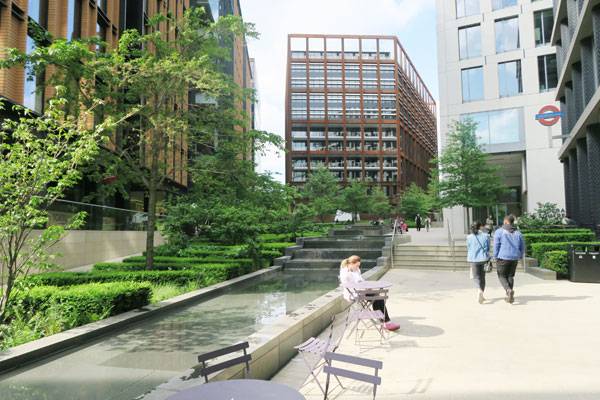 新城市廣場——如何讓建筑間的空間具有活力