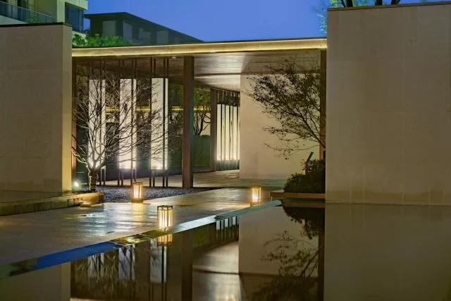 【賽肯思·作品】風(fēng)起綠洲吹浪如畫(huà)，御璟江山悅?cè)碎g萬(wàn)千