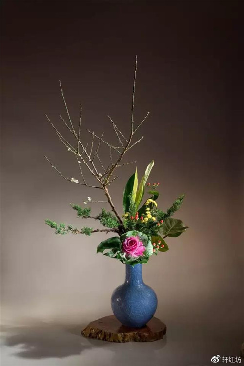 茶道，缺少插花不成雅致