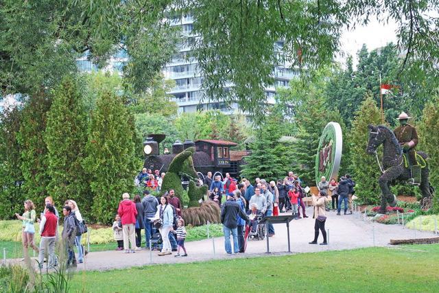 加拿大渥太華植物雕塑作品展，中國作品歡迎