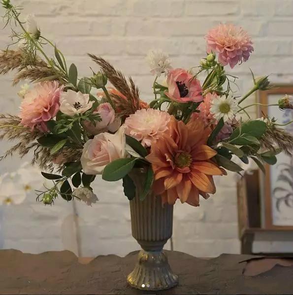 花藝設計中的色彩搭配技巧