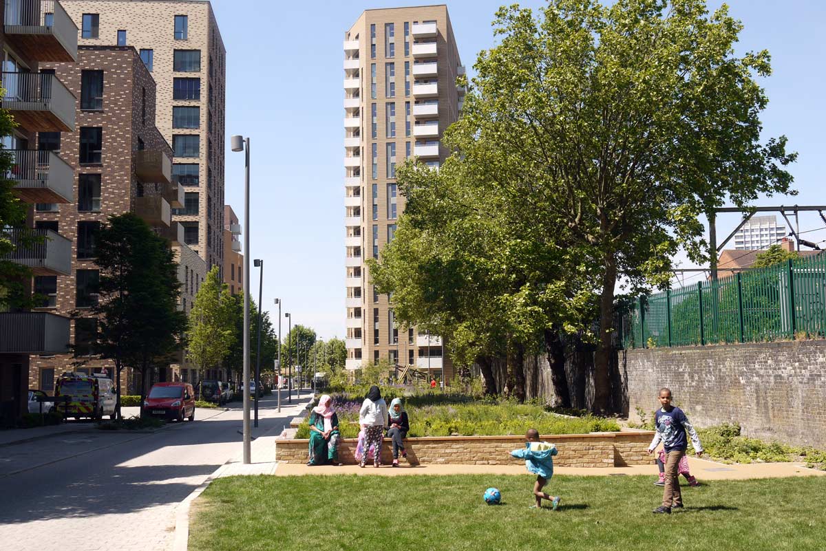 倫敦圣安德魯斯高密度住宅區景觀設計