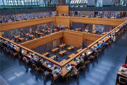 公共圖書館開放閱覽空間形態(tài)設(shè)計研究