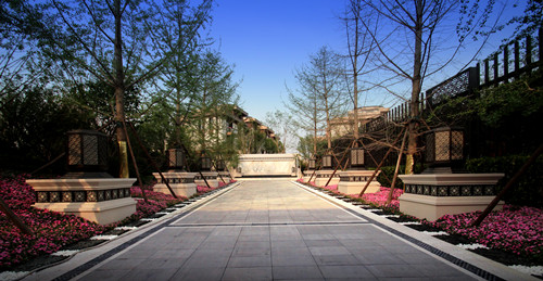 孔雀城 .高爾夫院子 :果嶺之上的皇家庭院