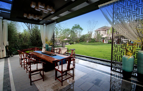 孔雀城 .高爾夫院子 :果嶺之上的皇家庭院