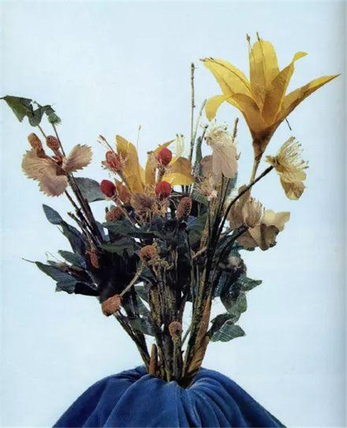 中國的插花技藝卻比其早出現(xiàn)千年!