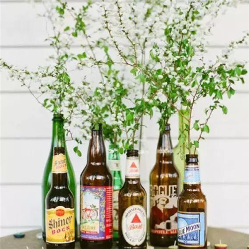 誰說養(yǎng)花插花一定得用花瓶？