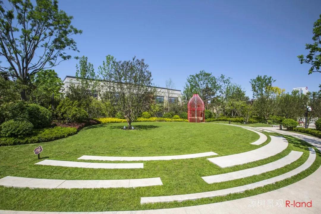 天成嶺秀 :時(shí)尚奢雅,宛若天成的極致解讀