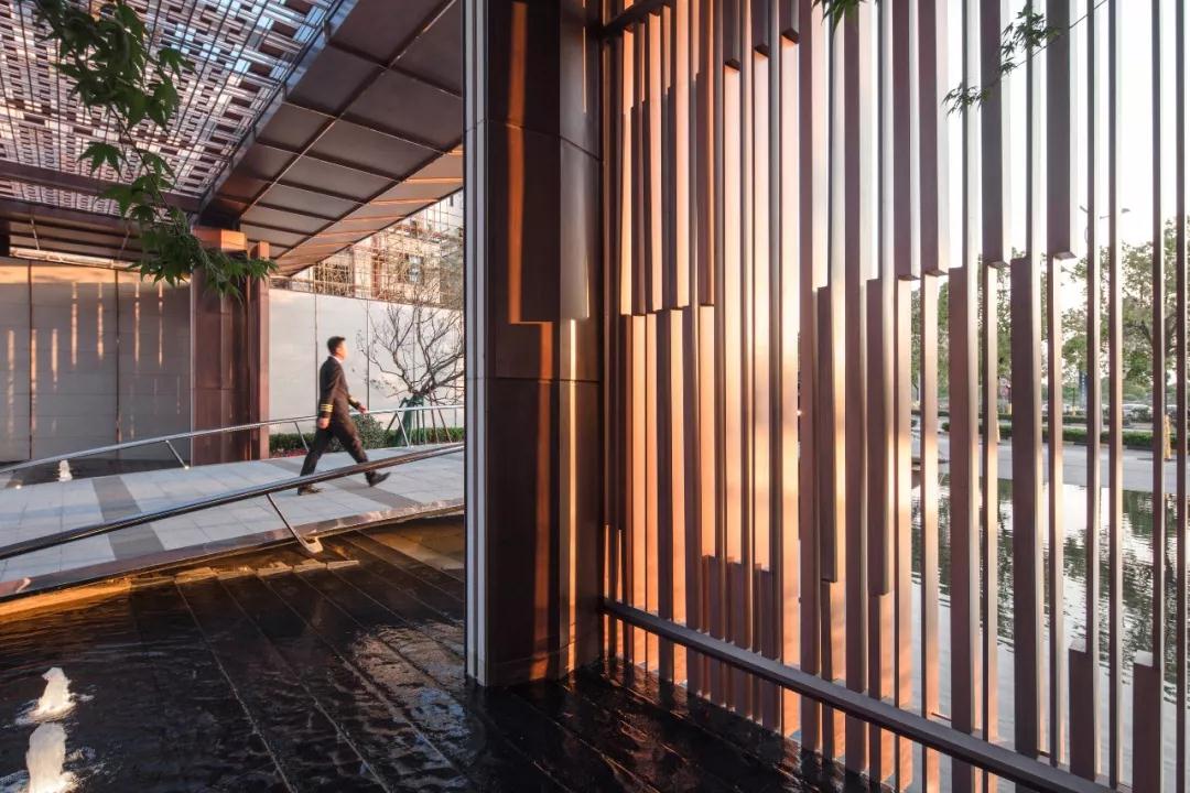 有的魚(yú)是永遠(yuǎn)都關(guān)不住的 | 公元2040