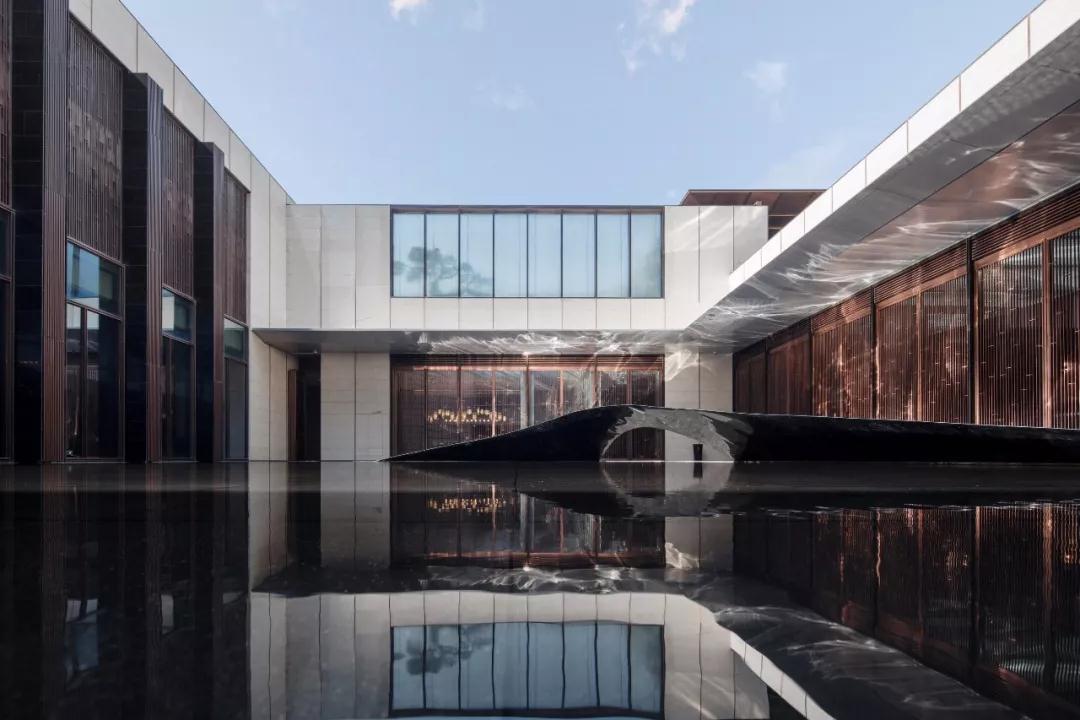 有的魚(yú)是永遠(yuǎn)都關(guān)不住的 | 公元2040