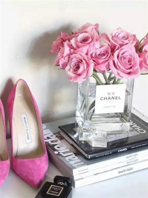 這樣插花,即使花謝了屋子依然會很美