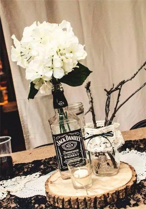 這樣插花,即使花謝了屋子依然會很美