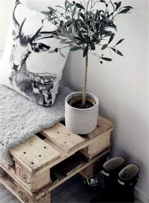 這樣插花,即使花謝了屋子依然會很美