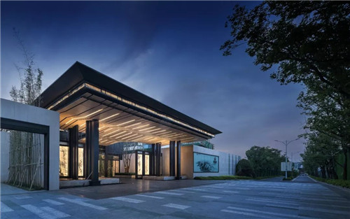 奧雅作品:園子里的揚(yáng)州