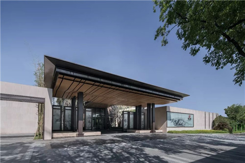 奧雅作品:園子里的揚(yáng)州