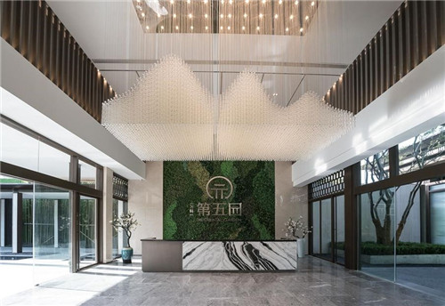 奧雅作品:園子里的揚(yáng)州