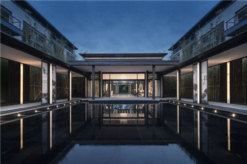 奧雅作品:園子里的揚(yáng)州