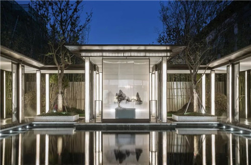 奧雅作品:園子里的揚(yáng)州