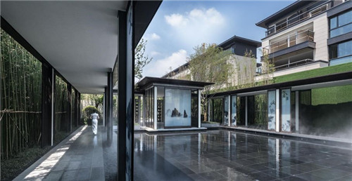 奧雅作品:園子里的揚(yáng)州