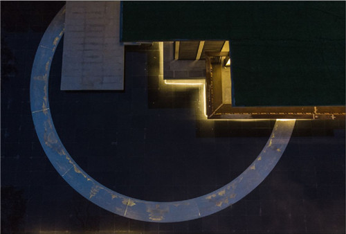 奧雅作品:園子里的揚(yáng)州