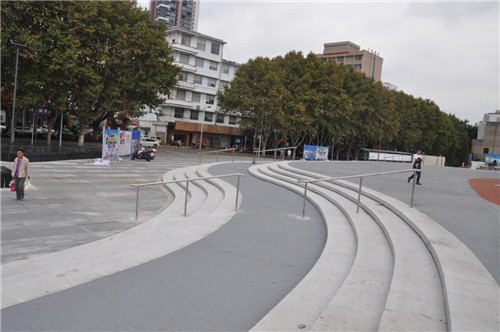 云南省第一座會呼吸的“海綿體育公園”