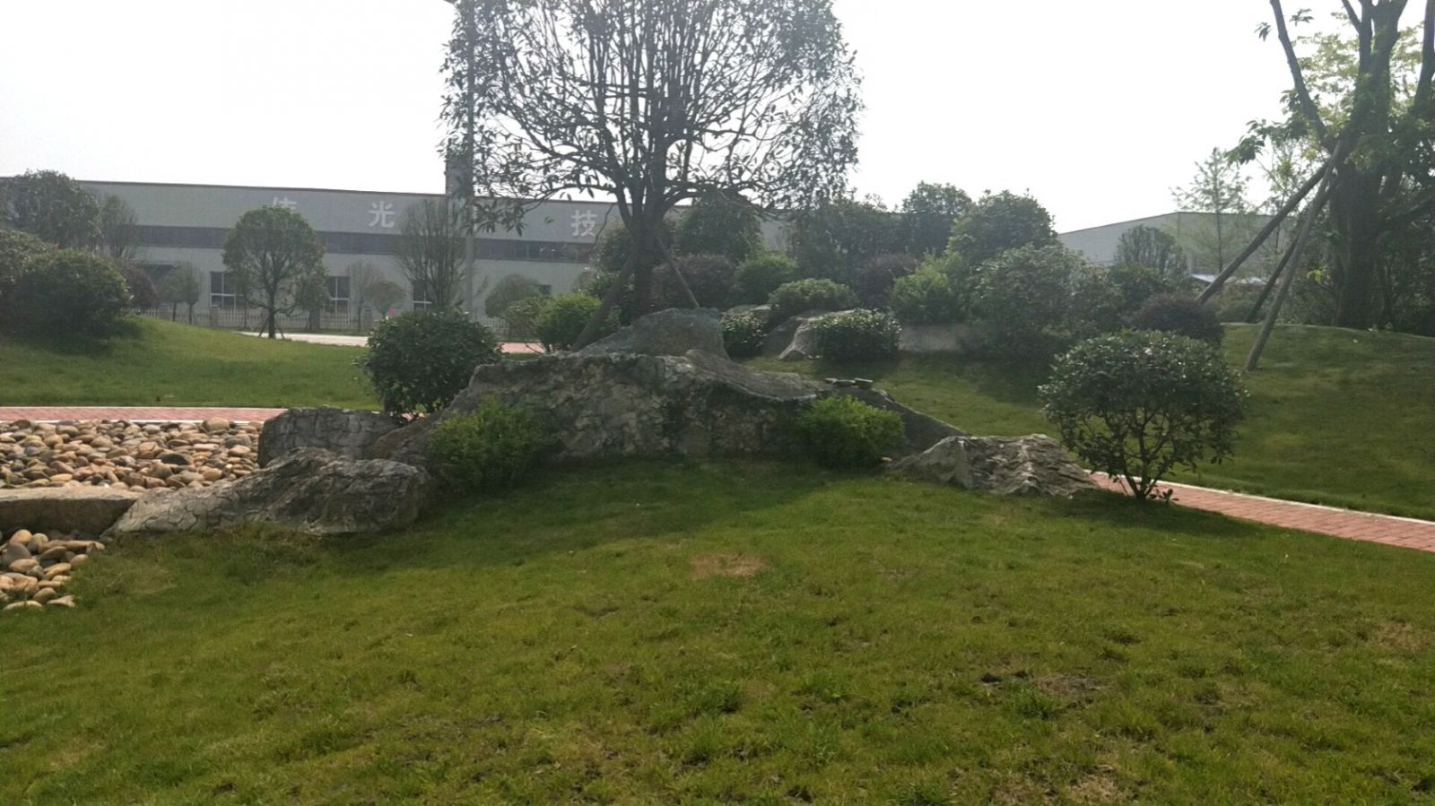 園冶杯專業(yè)獎:資陽高新區(qū)中韓創(chuàng)新創(chuàng)業(yè)園資陽基地華西牙科產(chǎn)業(yè)園景觀工程