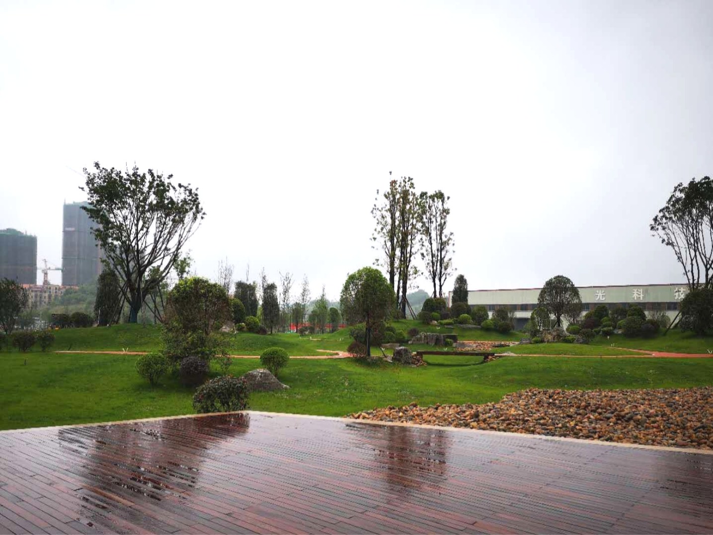 園冶杯專業(yè)獎:資陽高新區(qū)中韓創(chuàng)新創(chuàng)業(yè)園資陽基地華西牙科產(chǎn)業(yè)園景觀工程