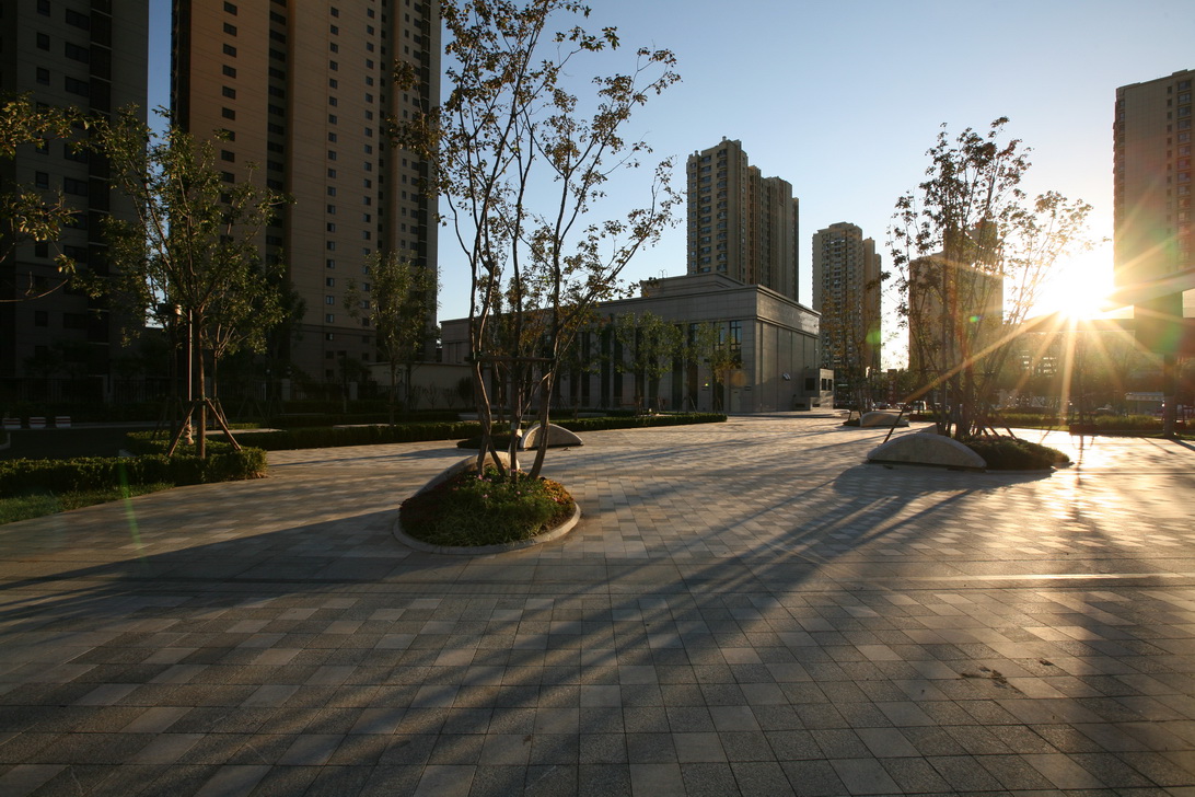 章俊華作品：規整中的非規整——常楹公元商務中心景觀設計