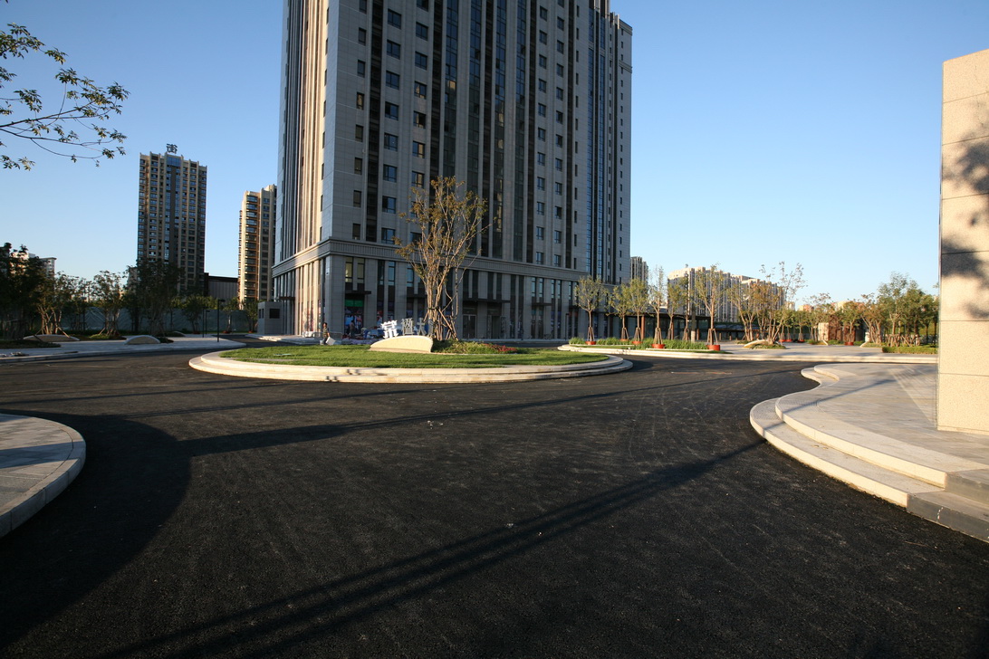 章俊華作品：規整中的非規整——常楹公元商務中心景觀設計