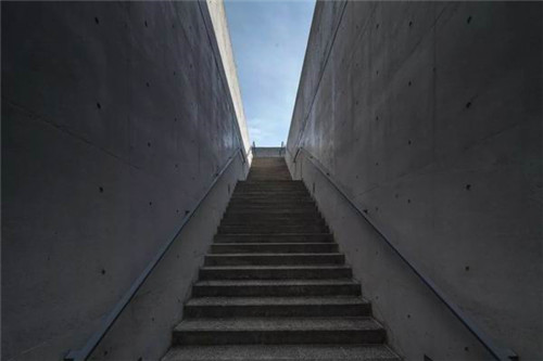 鋼結構里的禪思：看日本當代建筑師的寺廟設計 