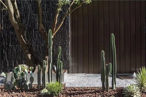 湖山有容,退貯溪谷——重慶弘陽·天宸一品