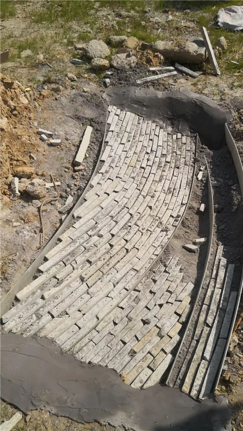 吉盛園林| 從國(guó)畫(huà)中走出來(lái)的融創(chuàng)·山曉