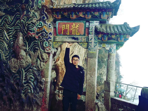 曹松:懷著設計夢想砥礪前行