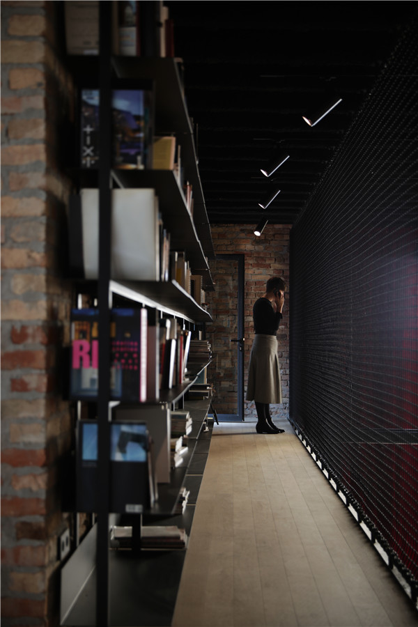 烏拉尼亞影劇院